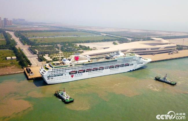 天津口岸(an)迎三年來(lái)首艘國際(ji)郵輪