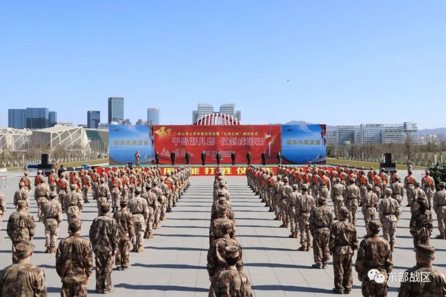 威武！這些新(xin)兵入伍時獲(huo)贈“從戎之劍(jiàn)”！