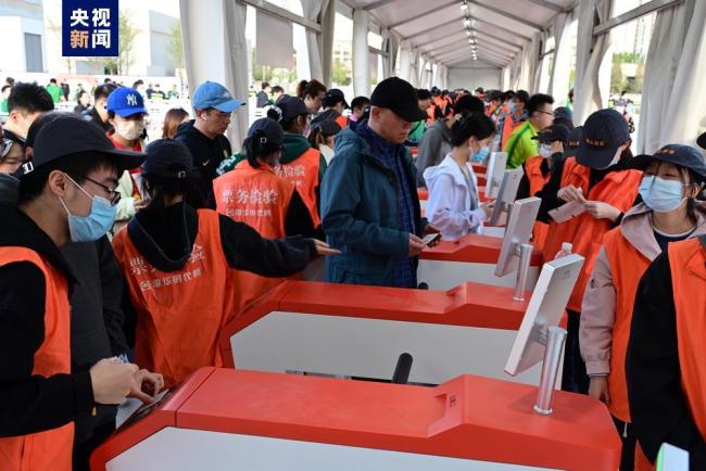 北(běi)京警方發布“五(wu)一”期間大型活(huó)動安全提示