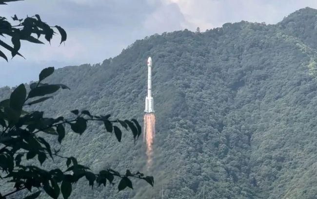 我國成功(gōng)發射第五(wǔ)十六顆北(bei)鬥導航衛(wèi)星