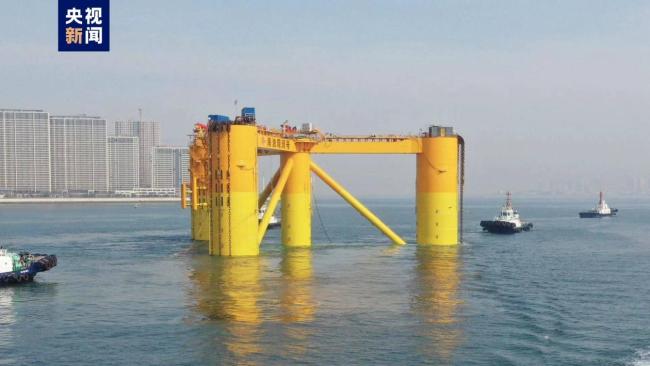 我(wǒ)國深遠海(hai)浮式風電(diàn)平台啟運(yùn)